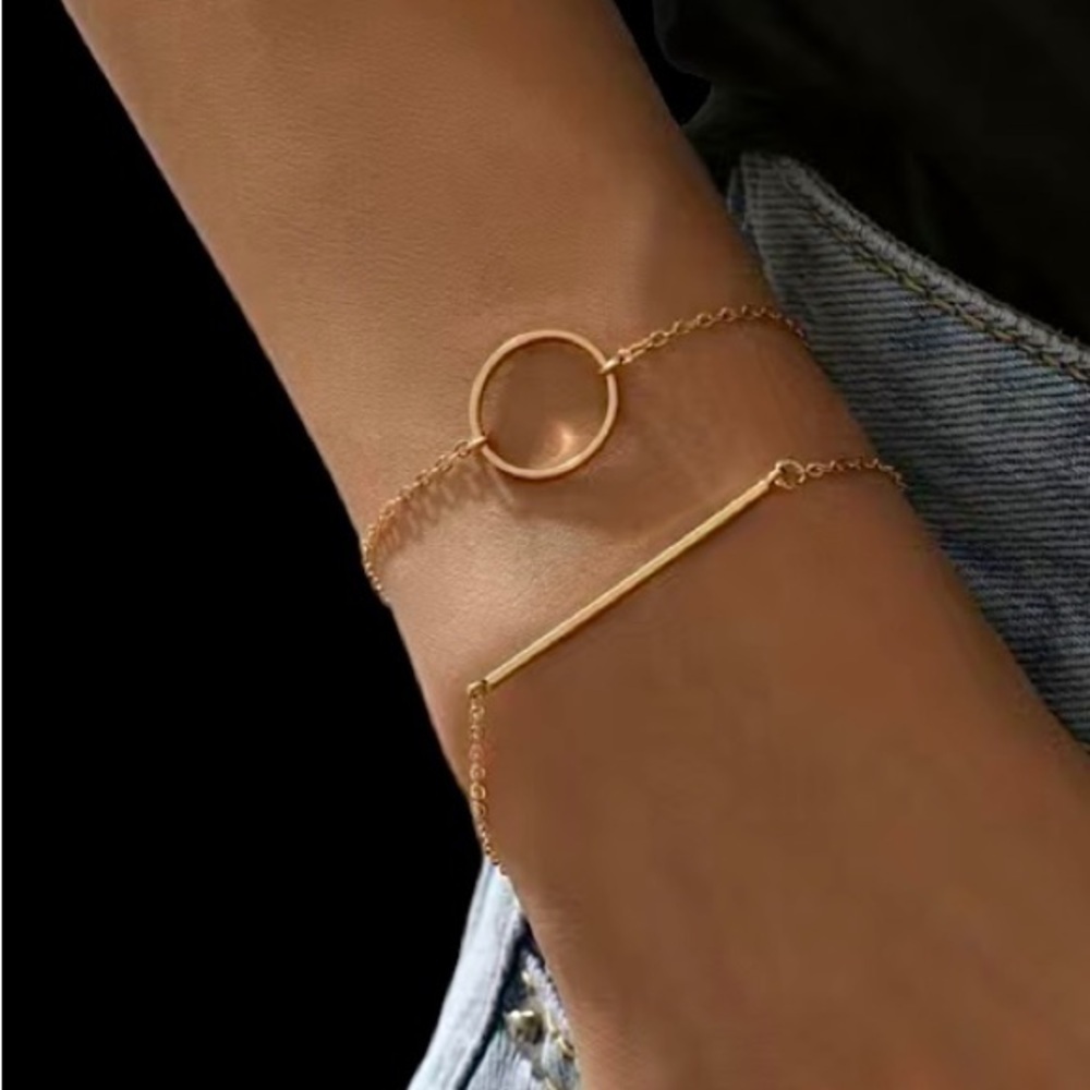 Anthropologie Dainty Minimalist 2 Piece Gold Bracelet Set adjusts 7-9” nwt ✅ - Picture 3 of 4